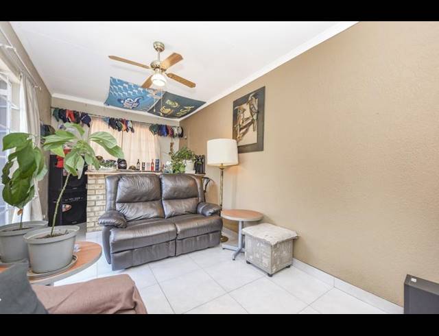 3 BEDROOM HOUSE FOR SALE IN MULBARTON